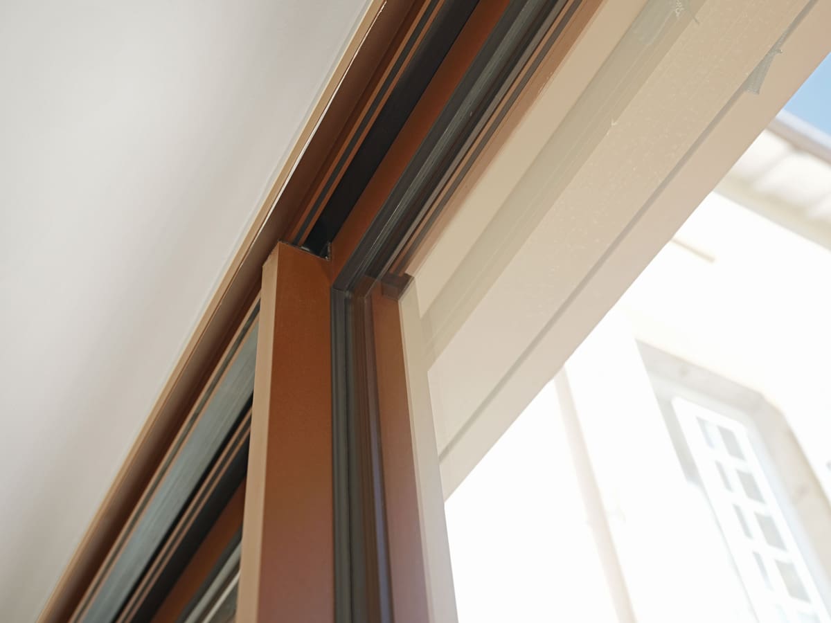 ZOOM-COULISSANT-PAYSAGE-ALU-5S-OYTIER