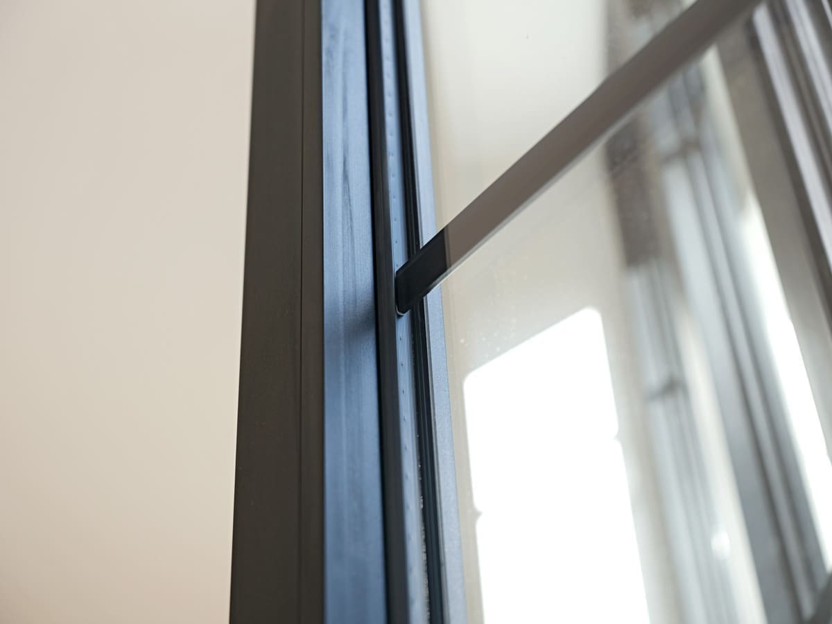 ZOOM-FENETRE-ALU-VOURLES